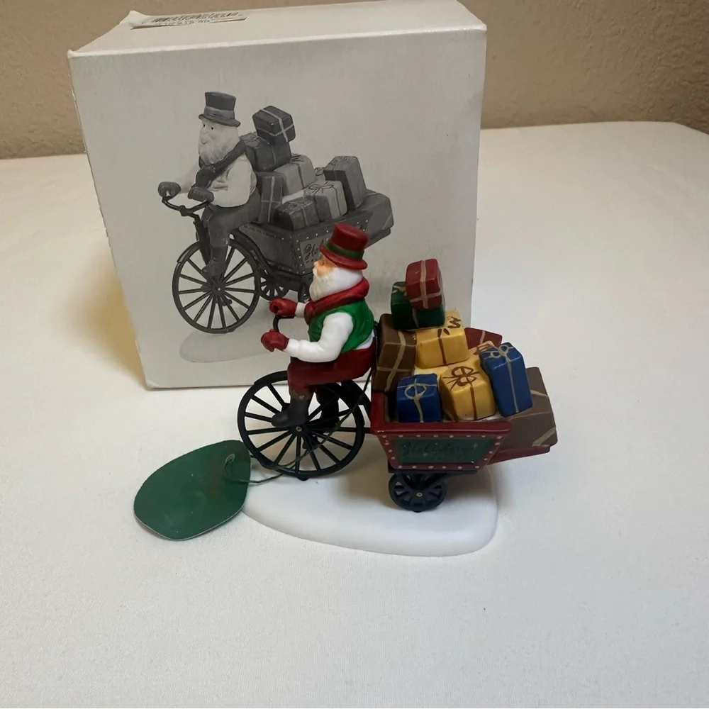 Department 56 North Pole, Holiday Deliveries, 56371 Christmas‎ Hand Painted EUC